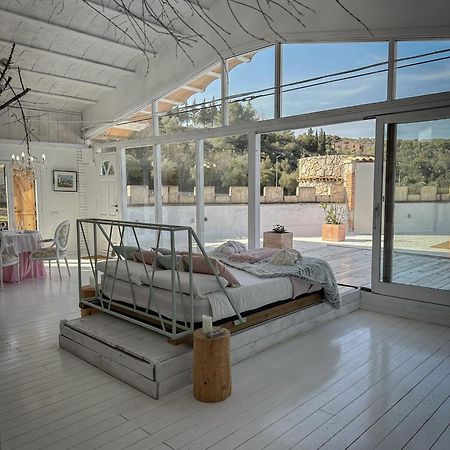 Suite Con Jacuzzi Canyelles  Bagian luar foto